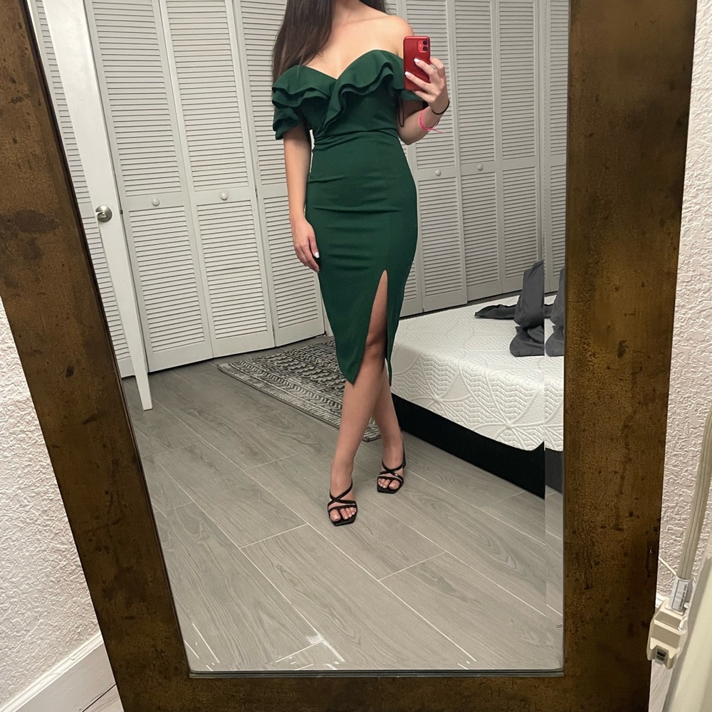 Hello Molly green dress, brand new with tags. - Picture 3 of 3